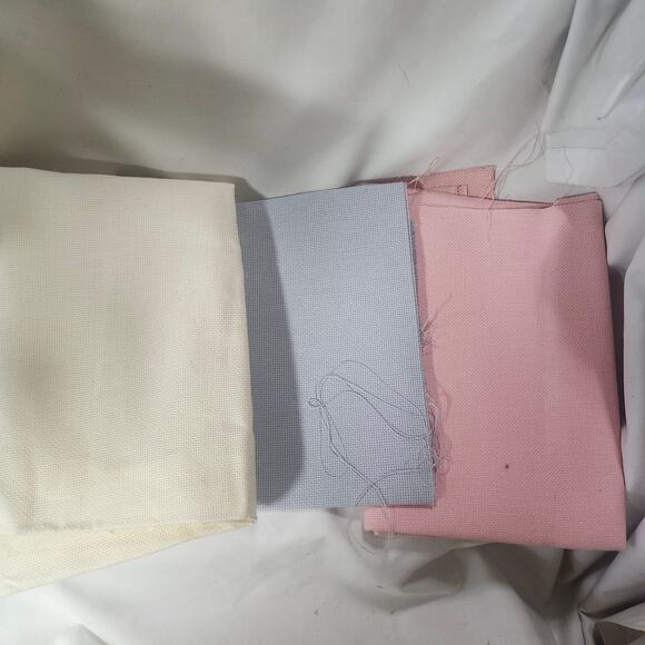 3 Pieces 22 Count Aida Ecru Pink Light Blue B27 - Picture 1 of 5